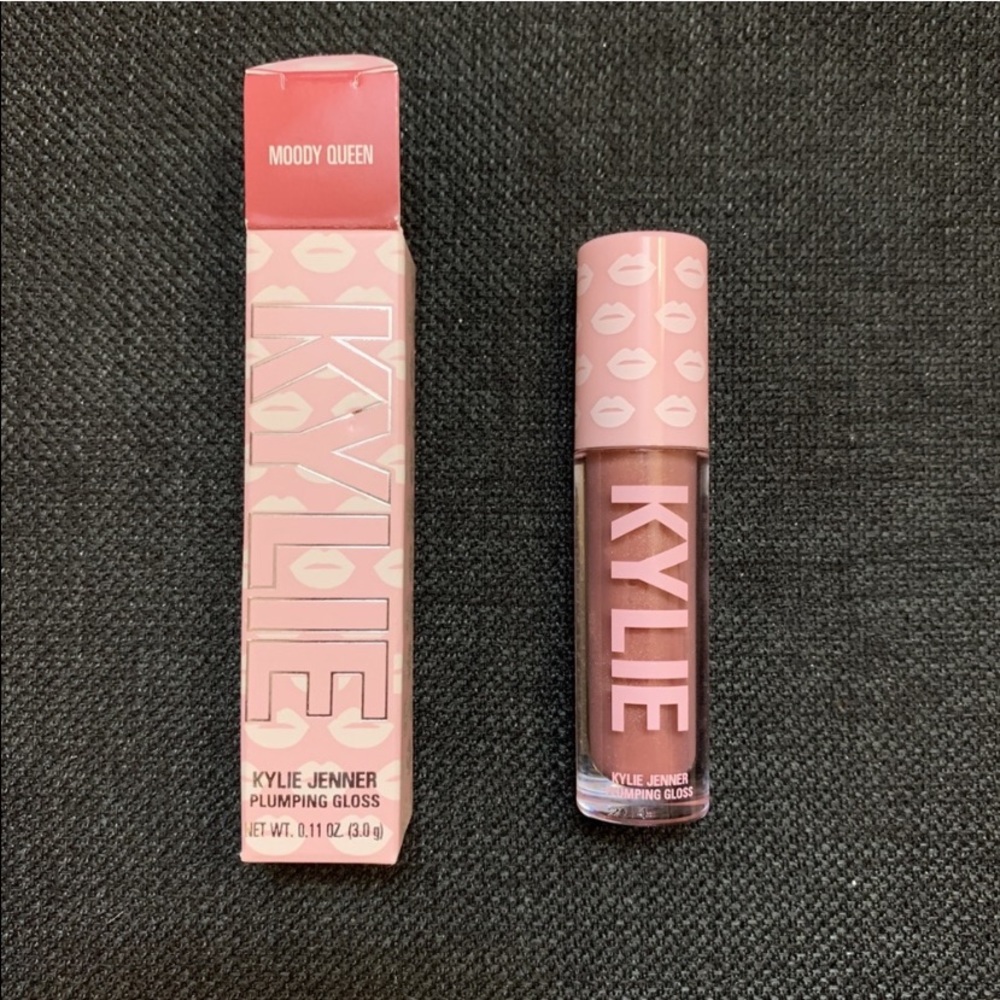 kylie cosmetics lip plumping gloss